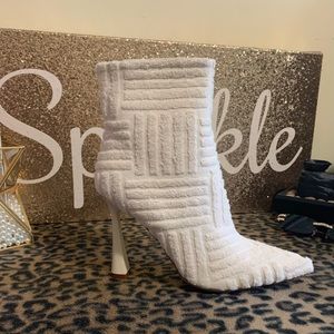 Roman style Simmi London brand shoes never worn